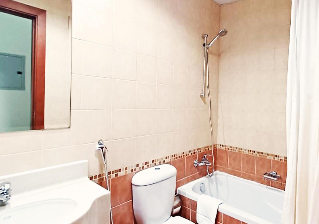 Full Sea View With Balcony - Studio Apartment - 10 Min To Jbr - Дубай Экстерьер фото